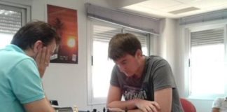 Angel Luis castillo vencedor del XXI torneo de ajedrez Sta. Adela 2015