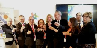 Nuestros frutos tropicales posibilitan un atractivo turistico para los visitantes de la Costa Tropical