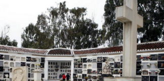 Piden cárcel para el responsable de una funeraria por apropiarse del dinero de nichos de Motril