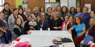 La alcaldesa visita los Talleres Sociales de Adultos, en los que participan cerca de 200 personas