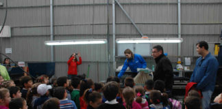 El Proyecto ComeSano lleva al colegio Cardenal Belluga a visitar invernaderos de la zona