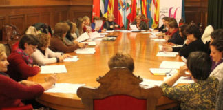 El área de Igualdad, organizaciones y partidos políticos se manifiestan por el Día Internacional de la Mujer