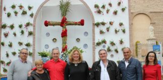 Comienzan las Cruces de Mayo con un gran ambiente y animación en Motril