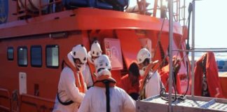 Llegan 47 inmigrantes en dos nuevas pateras al puerto de Motril