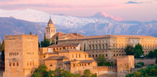 El área de Participación Ciudadana programa un viaje nocturno al monumento de La Alhambra