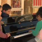 piano en la calle