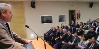 El Puerto celebra un foro sobre logística y transporte en Granada para dar a conocer sus posibilidades a las empresas granadinas