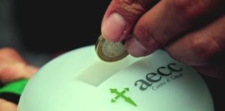 La AECC organiza el viernes y el sábado el XV desfile de bañadores y lencería para mujeres