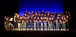 El coro infantil Alberto Alcocer ofreció el sábado en el teatro Calderón un concierto a beneficio de la AECC