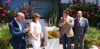 La asociación de Enfermos Renales inaugura el monumento al donante en el Hospital de Motril