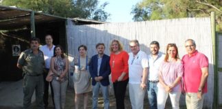 El consejero de Medio Ambiente, José Fiscal, visita la reserva natural concertada de la Charca de Suárez