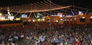 Los interesados en hacerse cargo de la barra de la Caseta Municipal de las fiestas de agosto podrán presentar sus ofertas hasta mañana en el Ayuntamiento