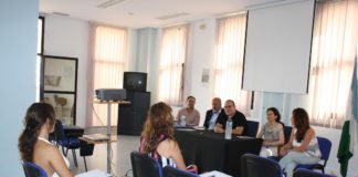 El Centro mediterraneo dela UGR celebra en Salobreña un curso sobre el medio marino y el delfín