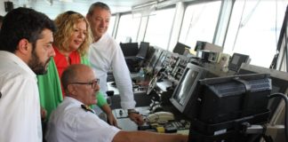 La naviera Balearia inaugura en Motril su nueva línea rápida con Melilla