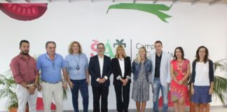 La Junta entrega casi un millón de euros a dos organizaciones de productores de frutas y hortalizas de la Costa