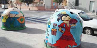 Los contenedores para el reciclaje de vidrio en el Balcón de San Fernando se convierten en obras de arte infantiles