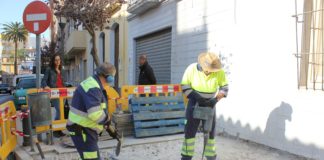 El Ayuntamiento acomete obras en la calle Camino de las Cañas para eliminar barreras arquitectónicas