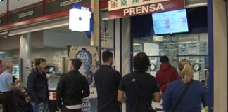 Premiado con cerca de 110.000 un boleto de la Quiniela sellado en el despacho de loterías del centro comercial de Alcampo