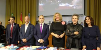 Miguel Ríos dicta la conferencia inaugural del curso académico de la Uned de Motril