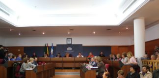 El Pleno rechaza la retirada de la tasa de recogida de basura de los cortijos