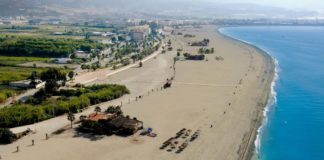 Las playas de Motril se animarán por la noche con talleres, un servicio de ludoteca infantil y castillos hinchables