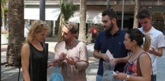 Juventudes Socialistas de Motril apoya el día del Orgullo LGTBI