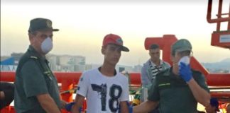 Llegan a Motril en buen estado los 20 inmigrantes rescatados en Alborán