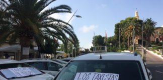 Los taxistas desconvocan la huelga tras mantener una reunión con la concejala de Movilidad