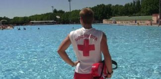 Cruz Roja recomienda extremar la precaución para evitar accidentes en playas y piscinas