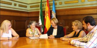 El Ayuntamiento de Motril firma el compromiso con la Asociación de Vecinos de San Antonio sobre la construcción del nuevo Centro Cívico