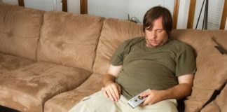 Un estudio revela que pasar tiempo de pie incrementa el gasto energético y combate el sedentarismo