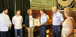 Luisa García Chamorro recibe al nuevo comandante jefe del EVA 9