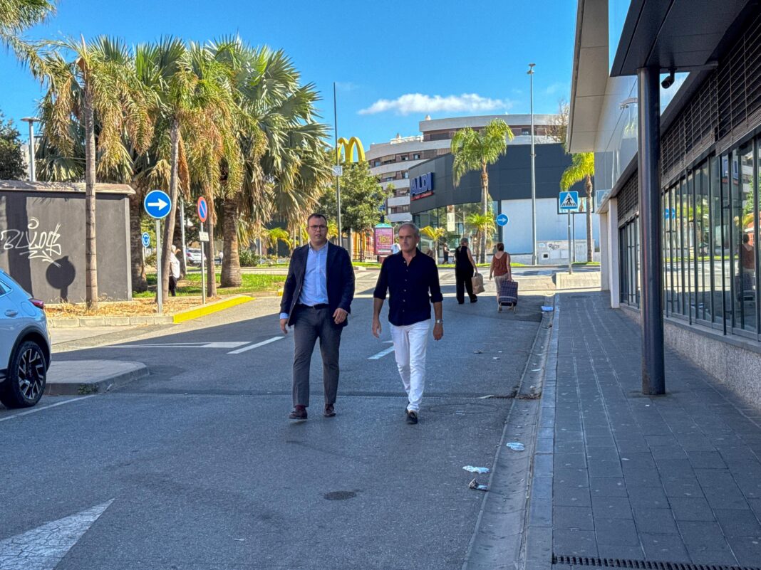 Limpieza Parque Comercial Rambla de las Brujas